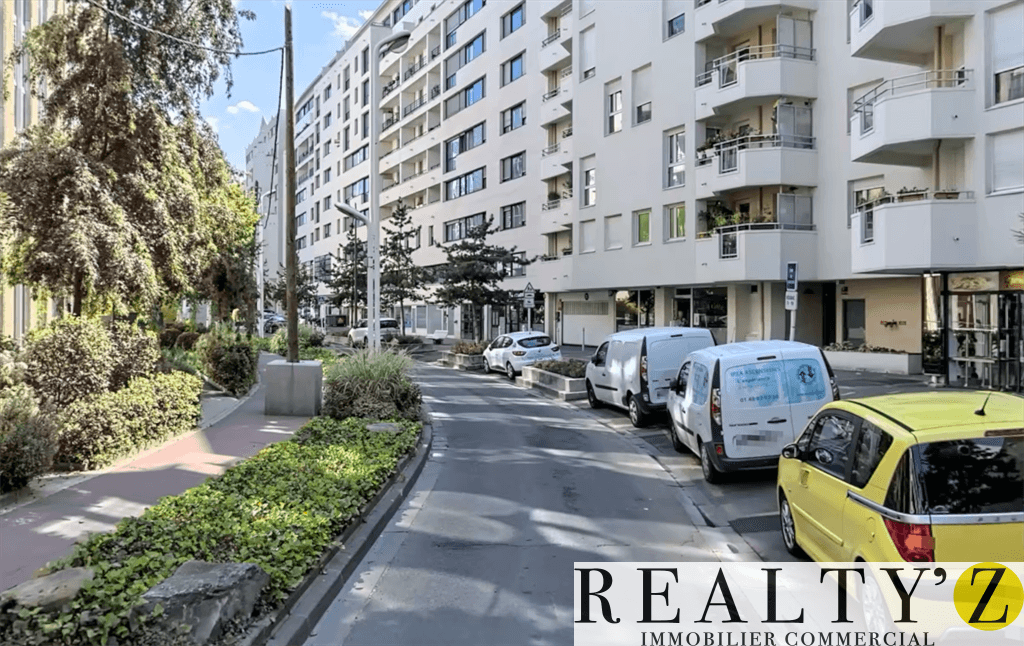 Local commercial · 183 m² · Achat des murs — photo 1