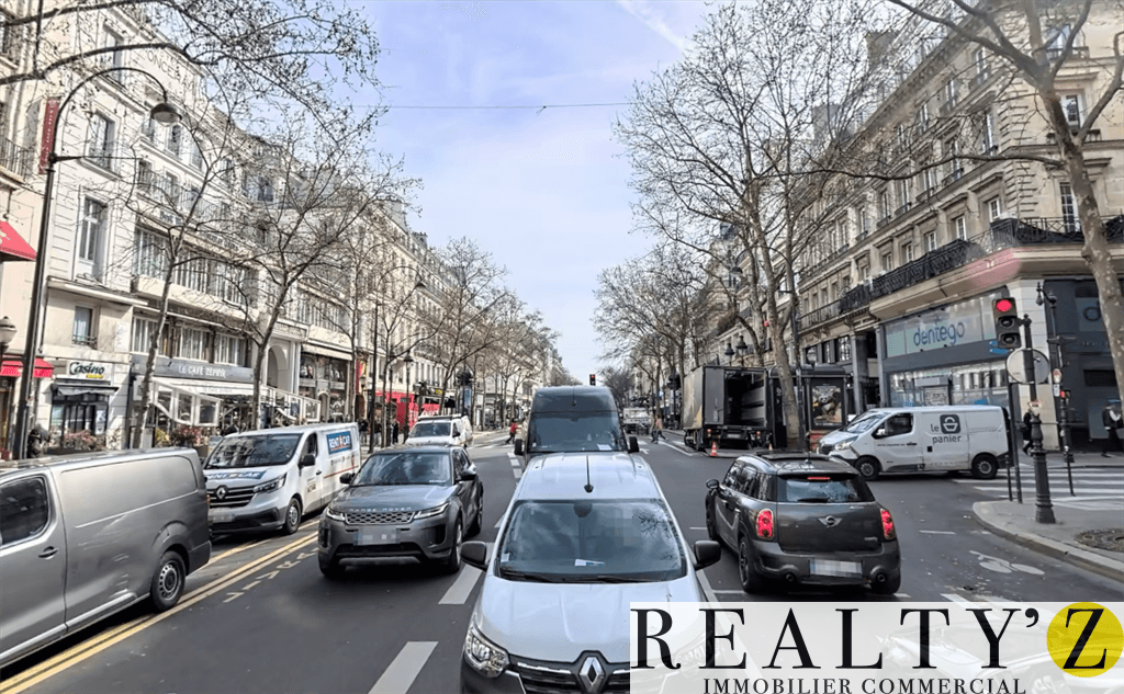 Local commercial · 230 m² · Location — photo 1