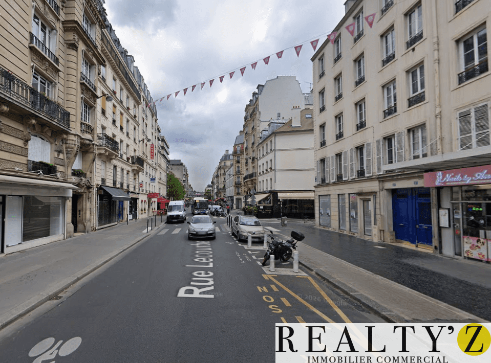 Local commercial · 52 m² · Location — photo 1