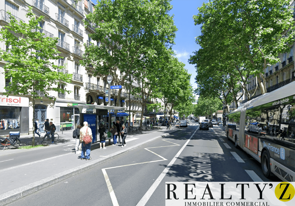 Local commercial · 196 m² · Location — photo 1