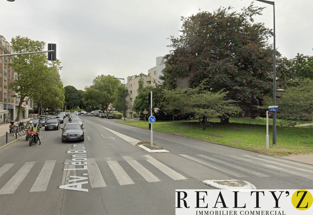 Local commercial · 38 m² · Location — photo 1