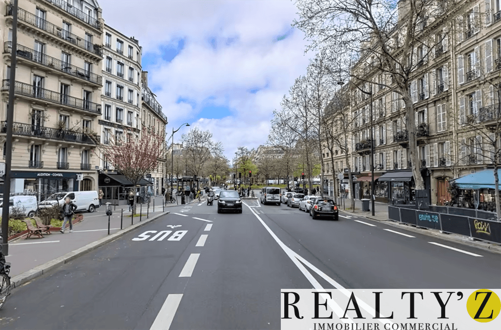 Local commercial · 46 m² · Location — photo 1
