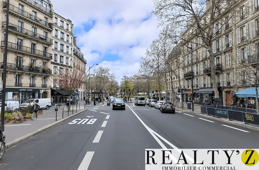 Local commercial · 46 m² · Location — photo 1