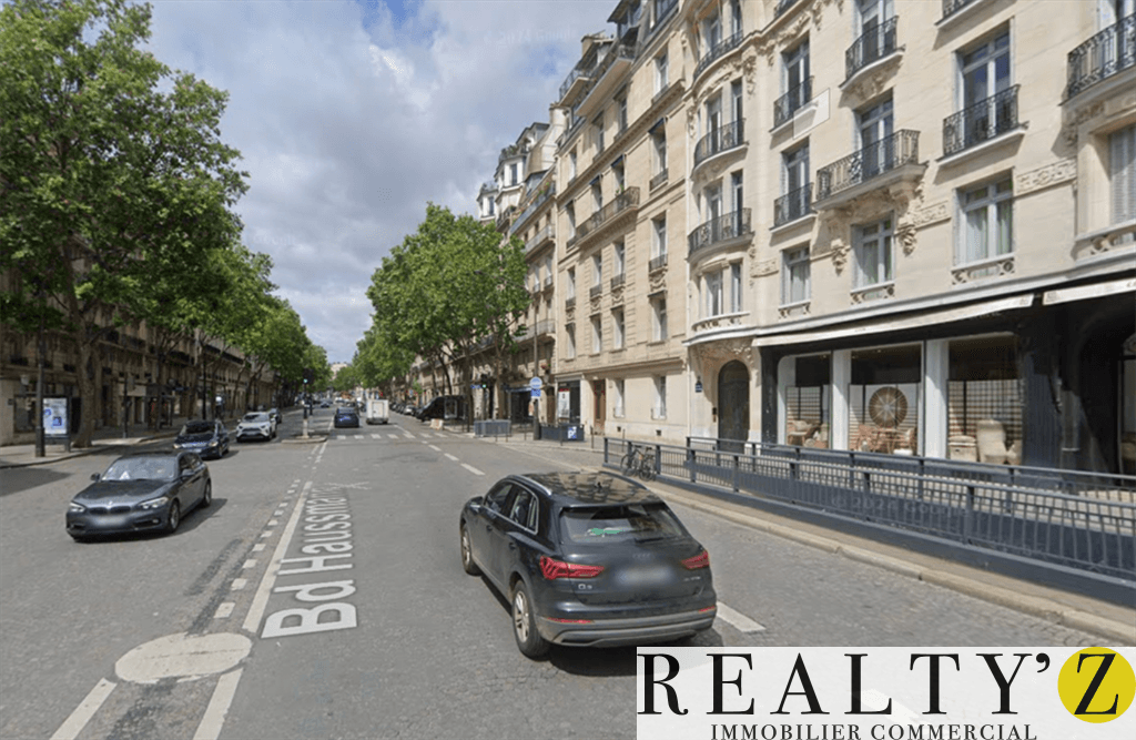 Local commercial · 25 m² · Location — photo 1