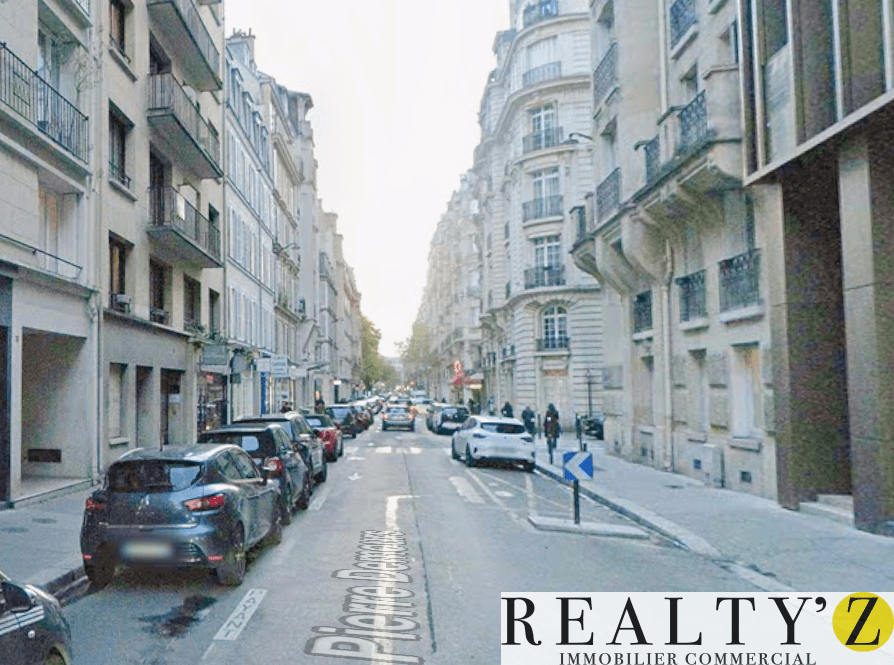 Local commercial · 57 m² · Location — photo 1