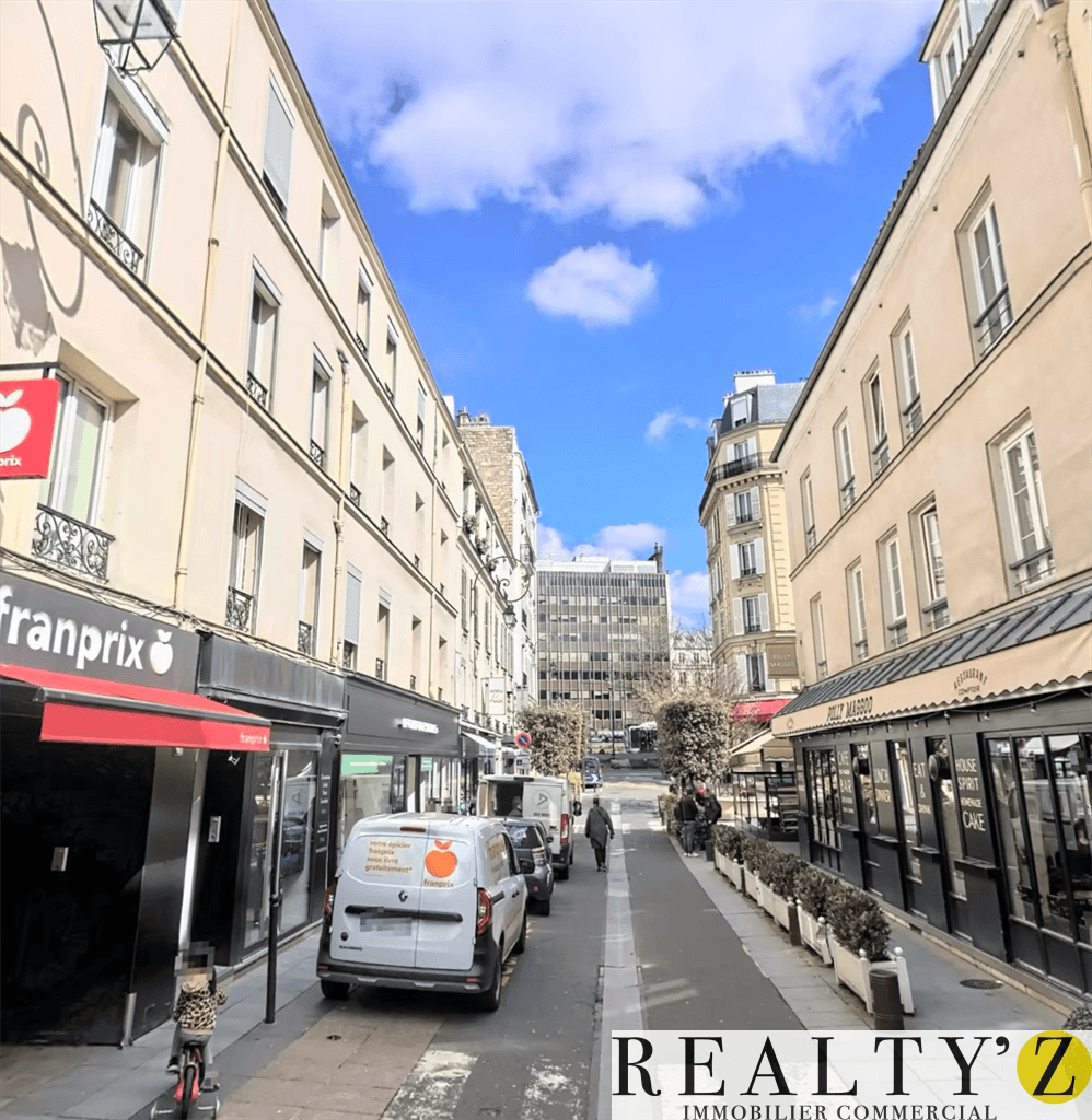 Local commercial · 70 m² · Location — photo 1