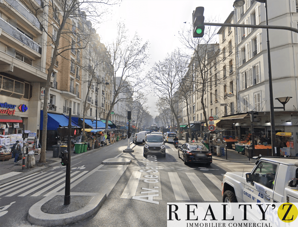 Local commercial · 76 m² · Location — photo 1