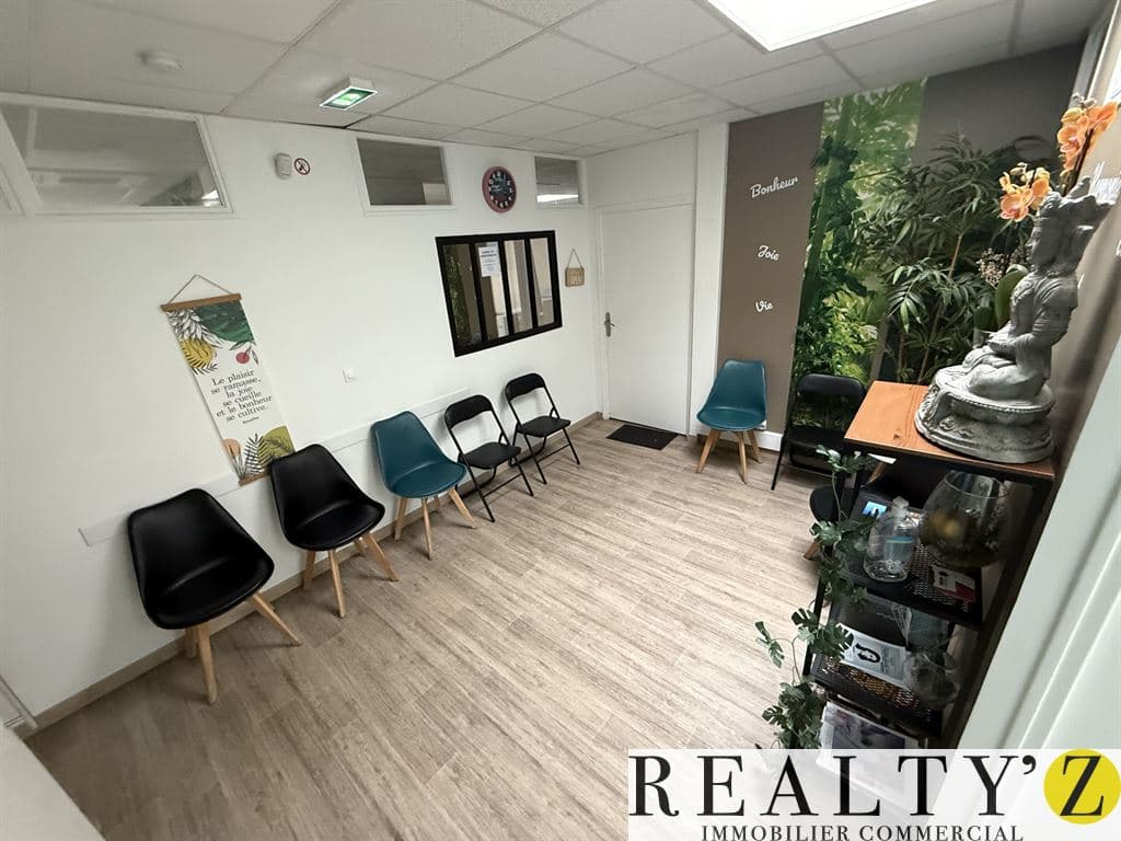 Local commercial · 175 m² · Achat des murs — photo 1
