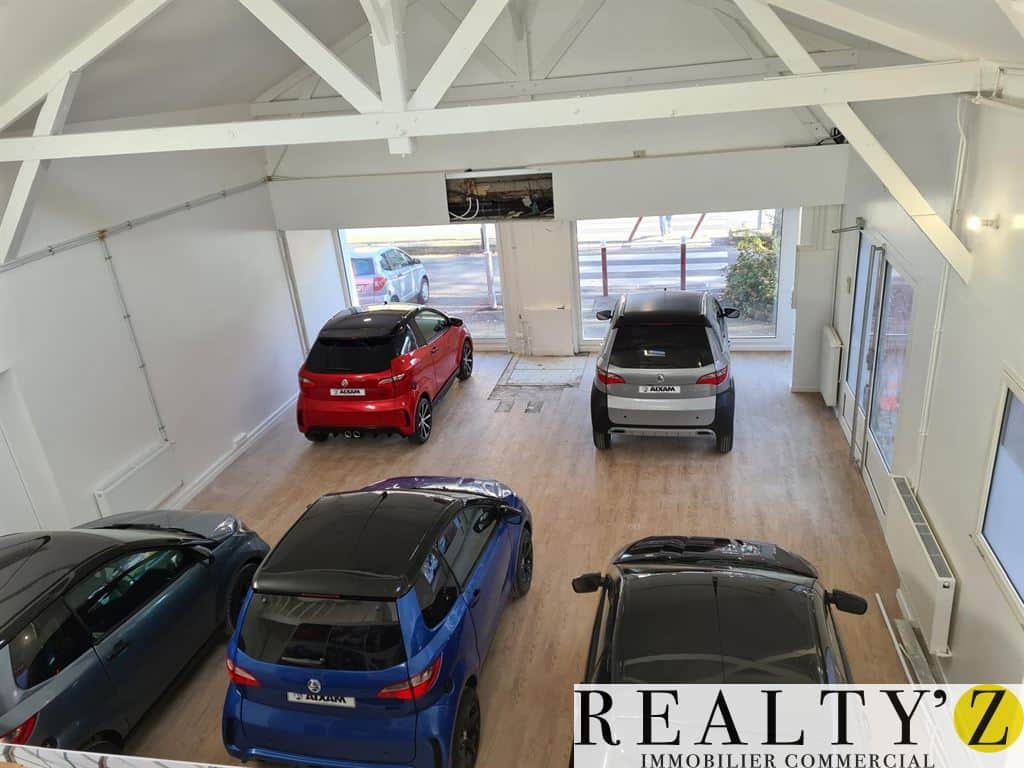 Local commercial · 170 m² · Location — photo 1