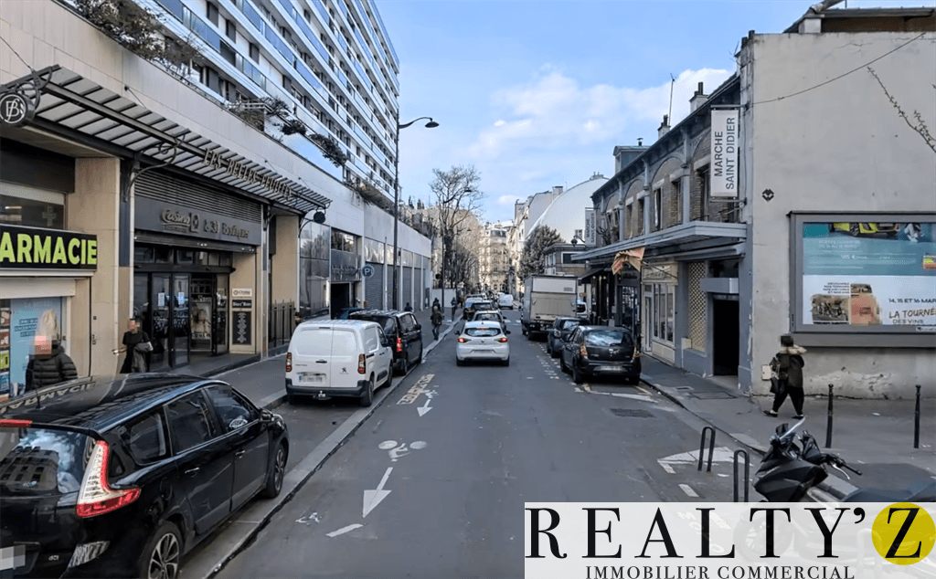 Local commercial · 360 m² · Location — photo 1
