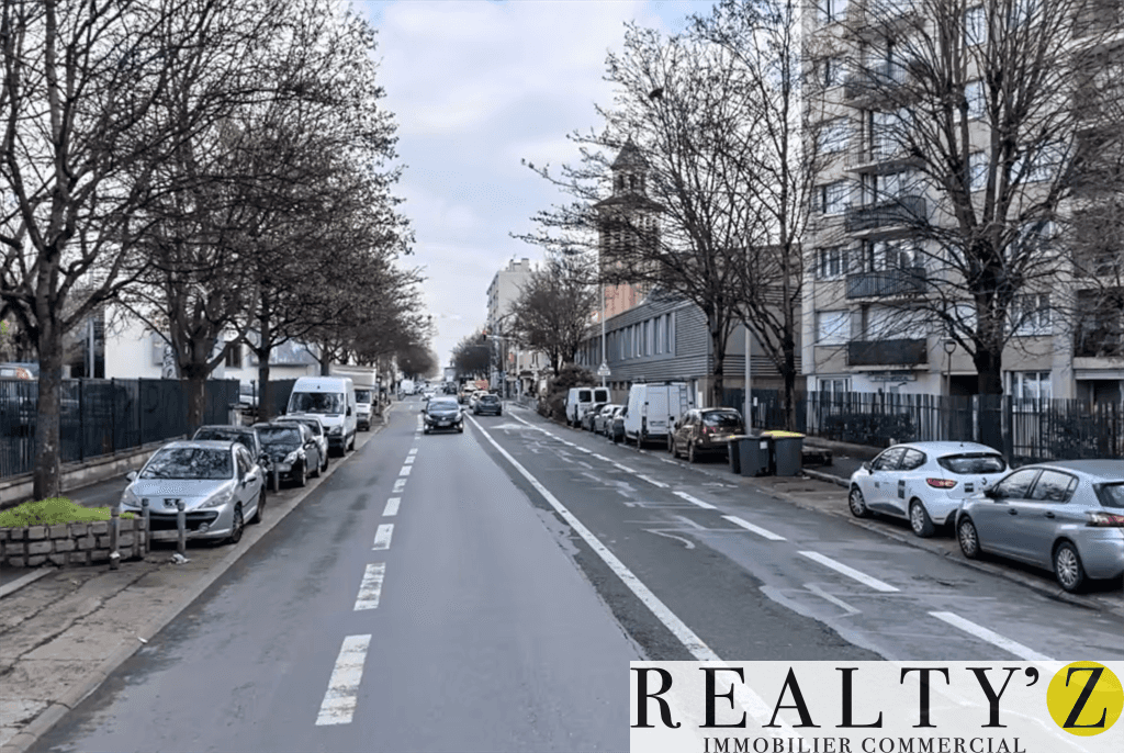 Local commercial · 102 m² · Achat des murs — photo 1