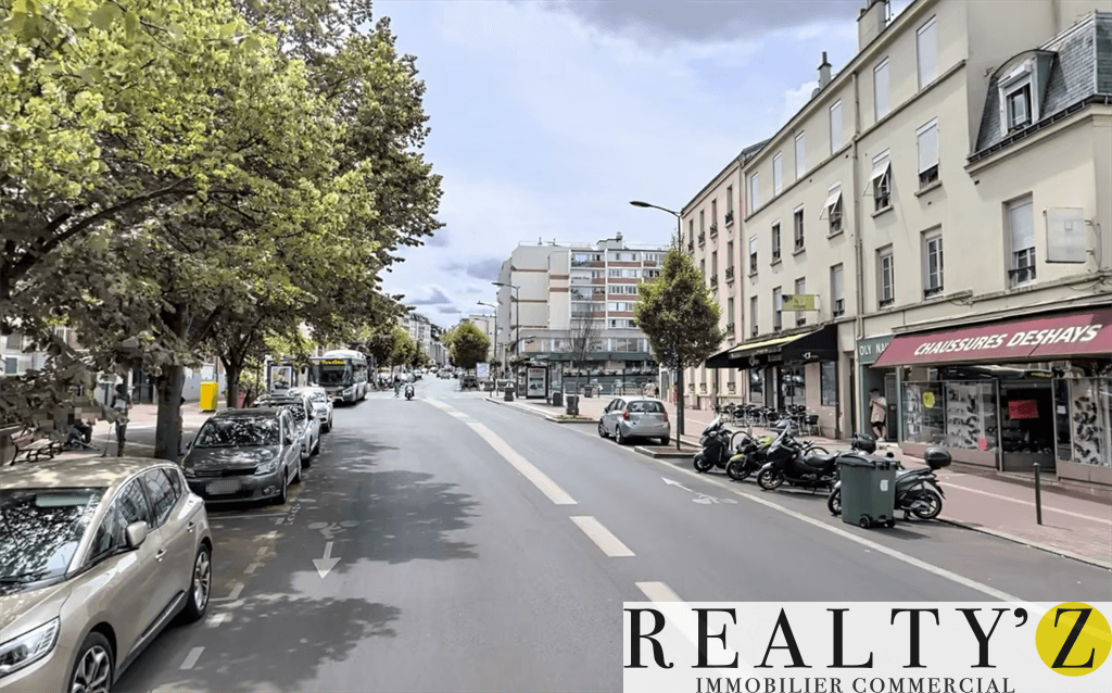 Local commercial · 95 m² · Location — photo 1