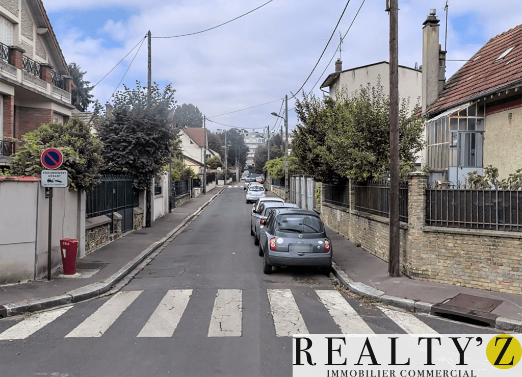 Local commercial · 130 m² · Achat des murs — photo 1