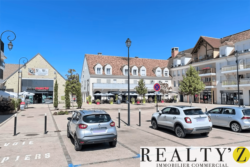 Local commercial · 38 m² · Location — photo 1