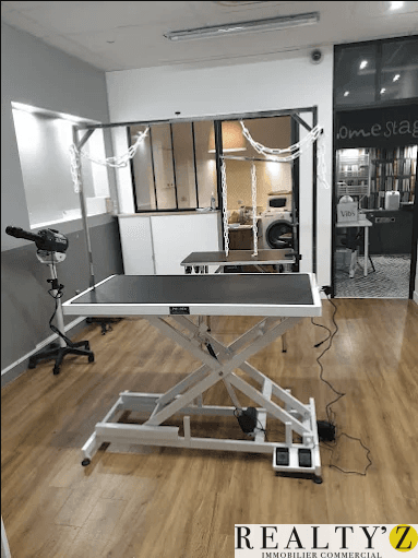 Local commercial · 38 m² · Location — photo 1
