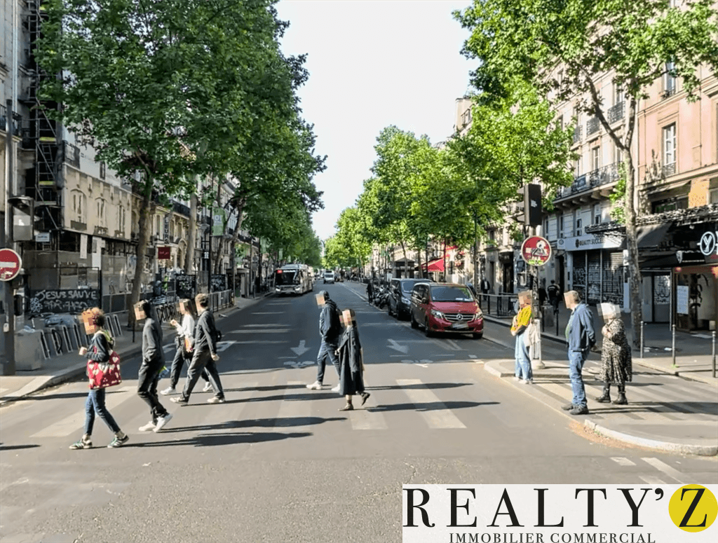 Local commercial · 335 m² · Location — photo 1