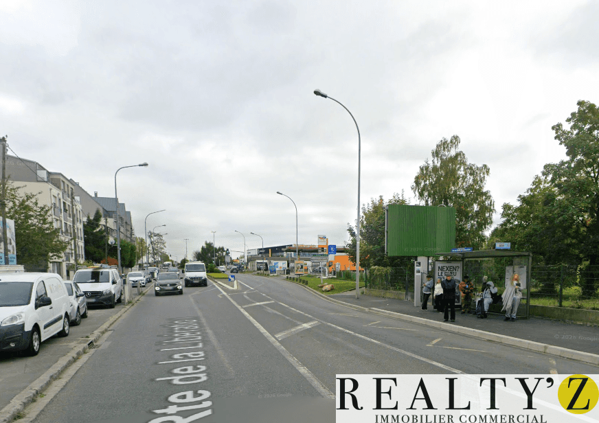 Local commercial · 130 m² · Location — photo 1