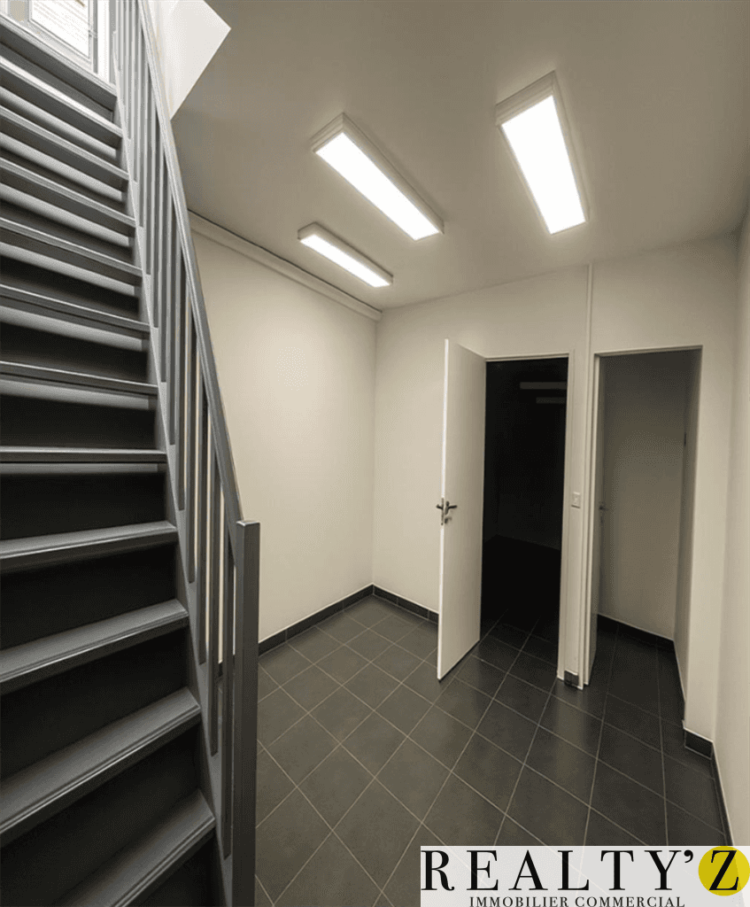 Local commercial · 100 m² · Location — photo 1
