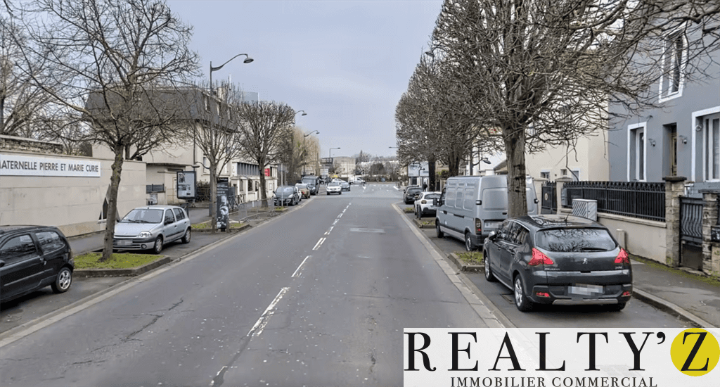 Local commercial · 170 m² · Achat des murs — photo 1