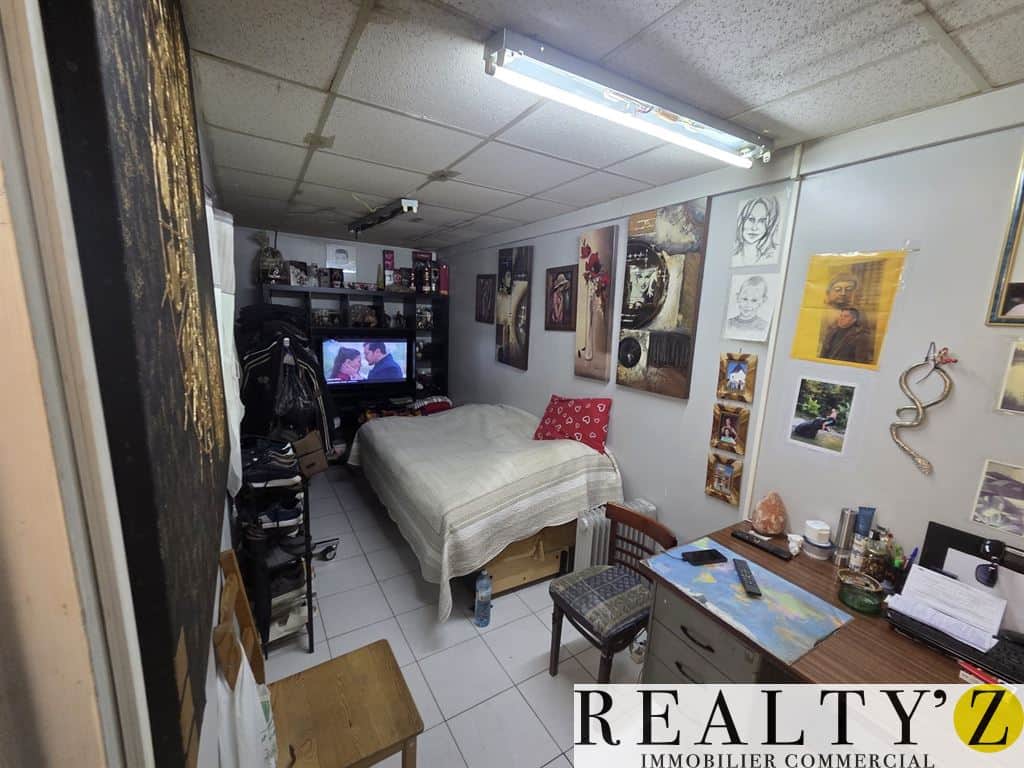 Local commercial · 72 m² · Achat des murs — photo 1