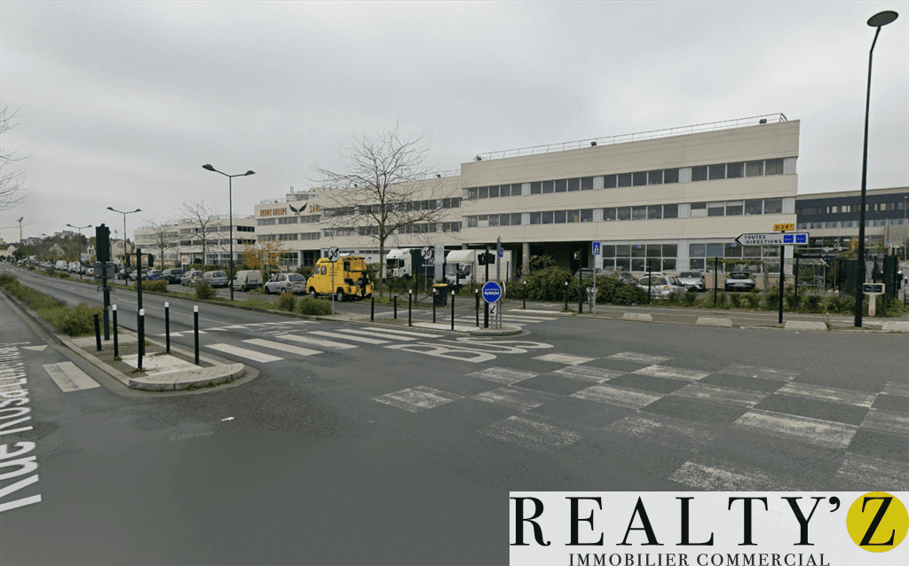 Local commercial · 1156 m² · Location — photo 1