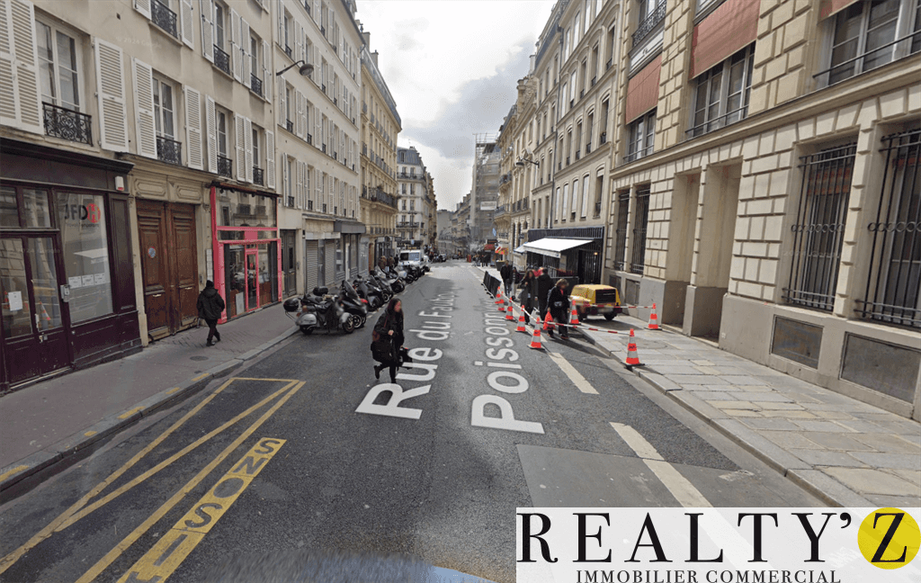 Local commercial · 122 m² · Location — photo 1
