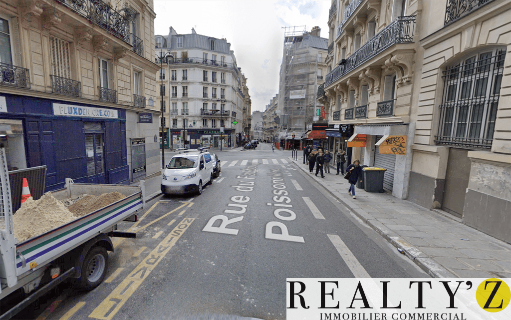 Local commercial · 122 m² · Location — photo 1