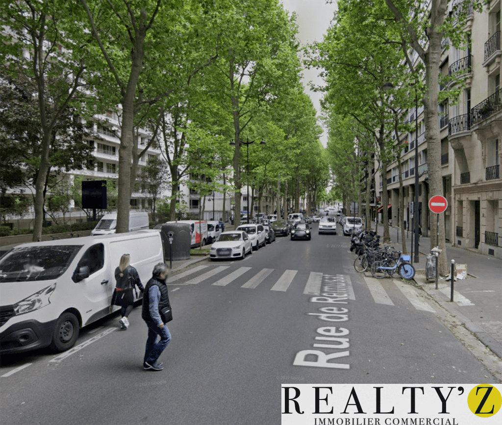 Local commercial · 86 m² · Location — photo 1