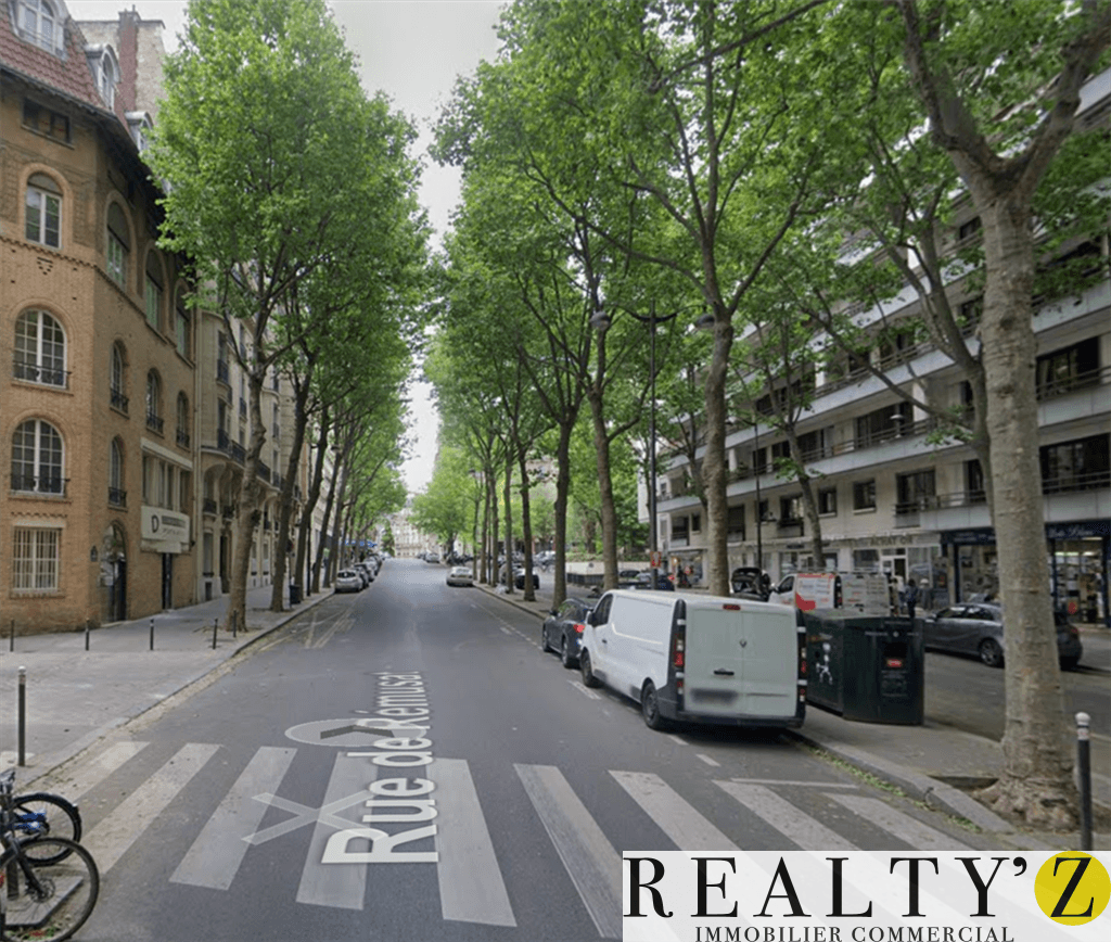 Local commercial · 86 m² · Location — photo 1