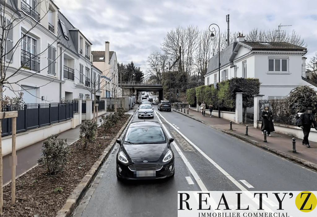 Local commercial · 150 m² · Location — photo 1