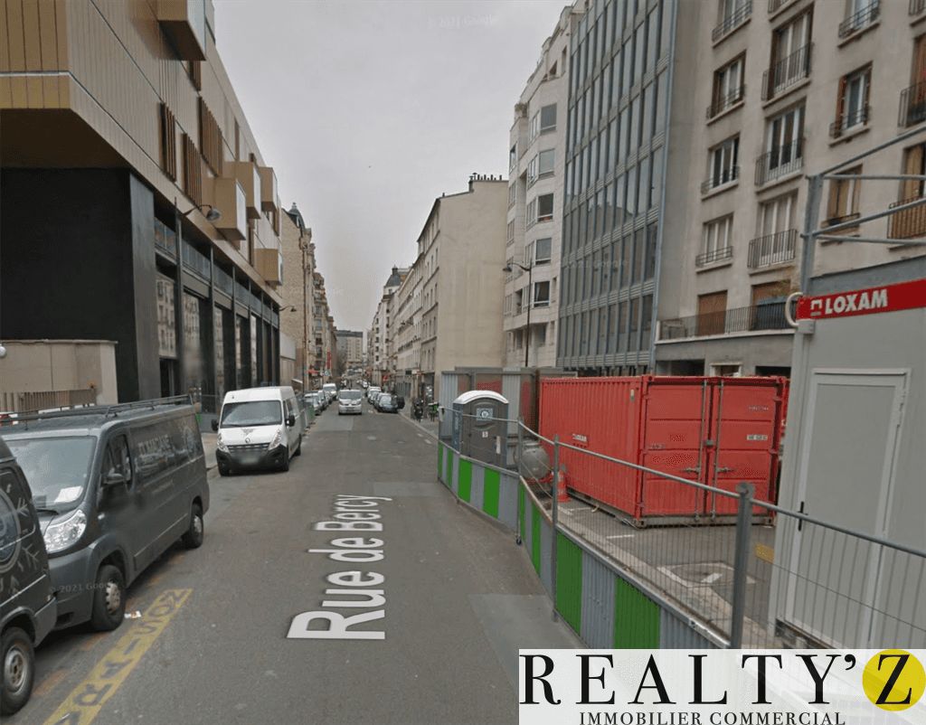 Local commercial · 137 m² · Achat des murs — photo 1