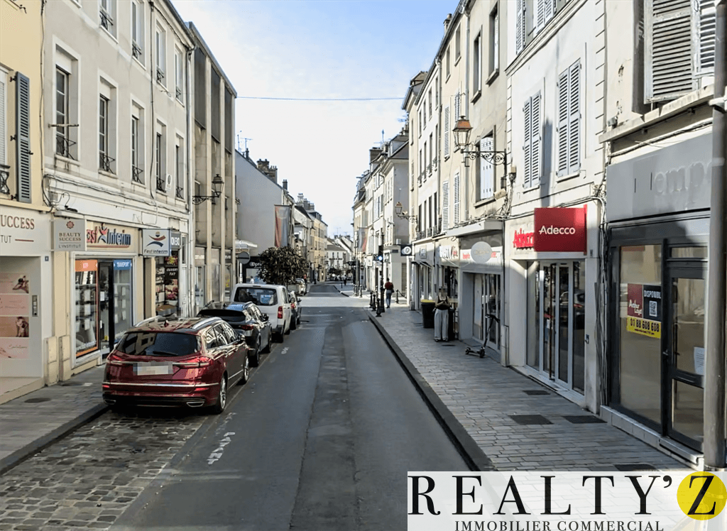 Local commercial · 178 m² · Location — photo 1