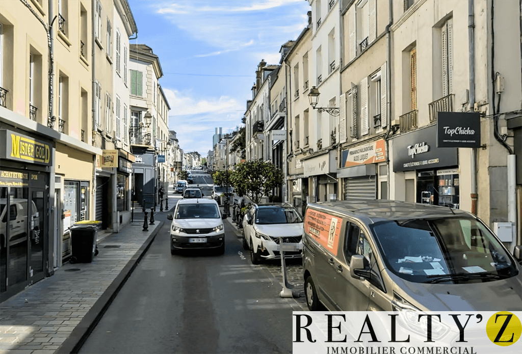 Local commercial · 178 m² · Location — photo 1