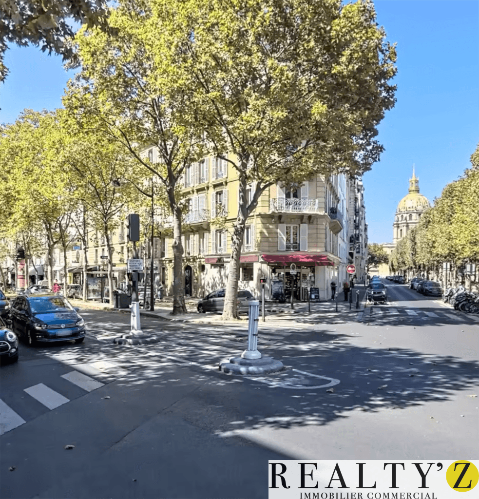 Local commercial · 61 m² · Location — photo 1