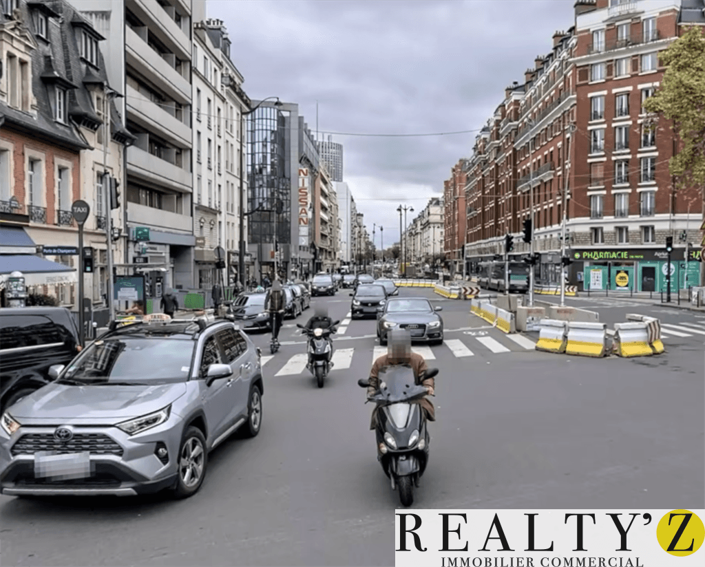 Local commercial · 90 m² · Location — photo 1