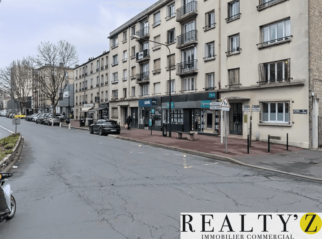 Local commercial · 362 m² · Location — photo 1