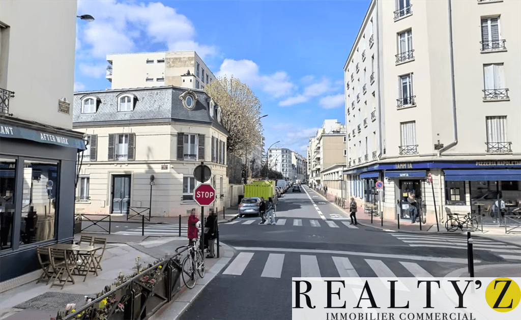 Local commercial · 205 m² · Location — photo 1