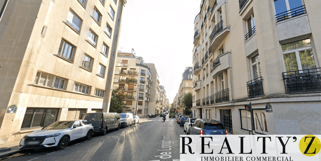 Local commercial · 170 m² · Location — photo 1