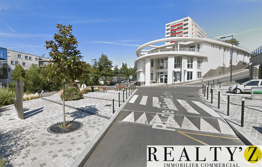 Local commercial · 170 m² · Location — photo 1