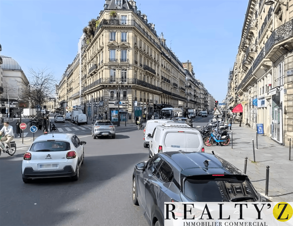 Local commercial · 141 m² · Location — photo 1