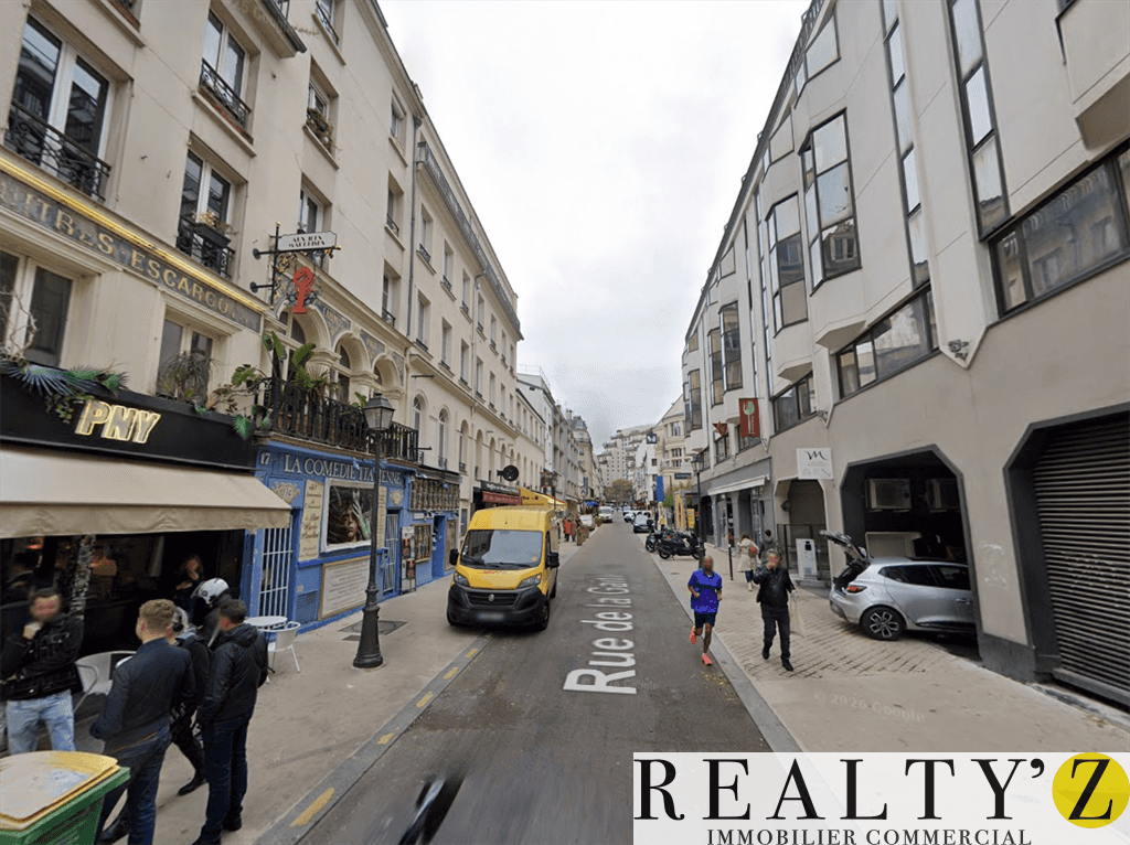 Local commercial · 27 m² · Location — photo 1