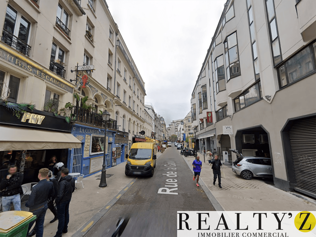 Local commercial · 27 m² · Location — photo 1