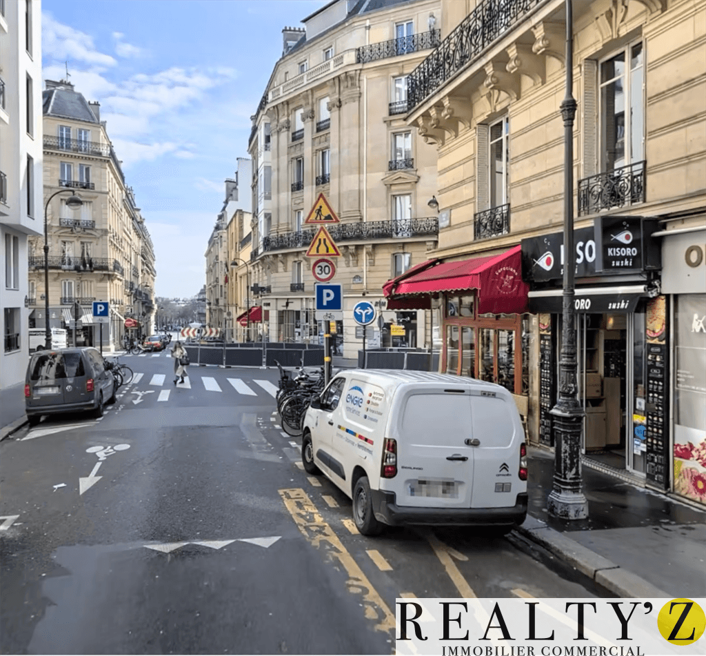 Local commercial · 67 m² · Location — photo 1