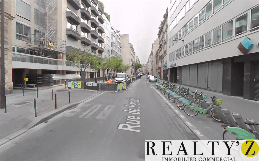 Local commercial · 460 m² · Location — photo 1