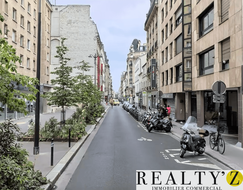 Local commercial · 295 m² · Location — photo 1