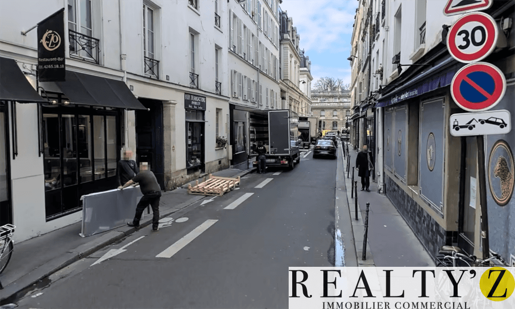 Local commercial · 290 m² · Location — photo 1