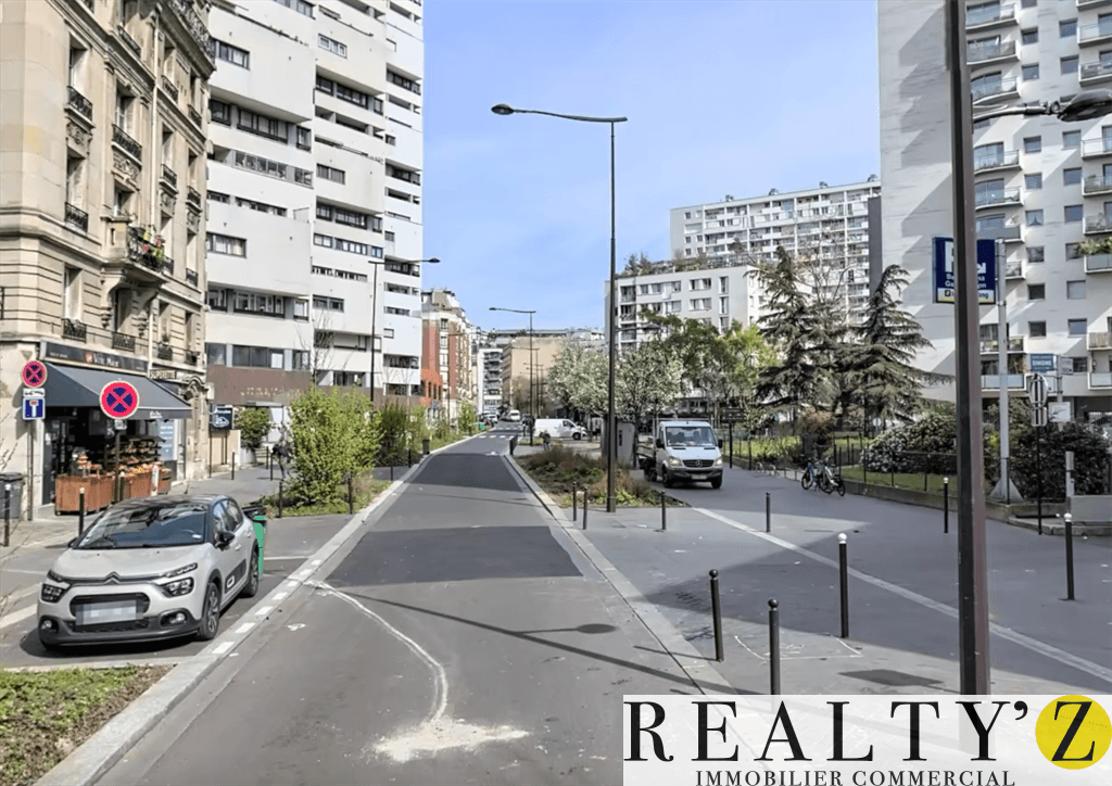 Local commercial · 1269 m² · Location — photo 1
