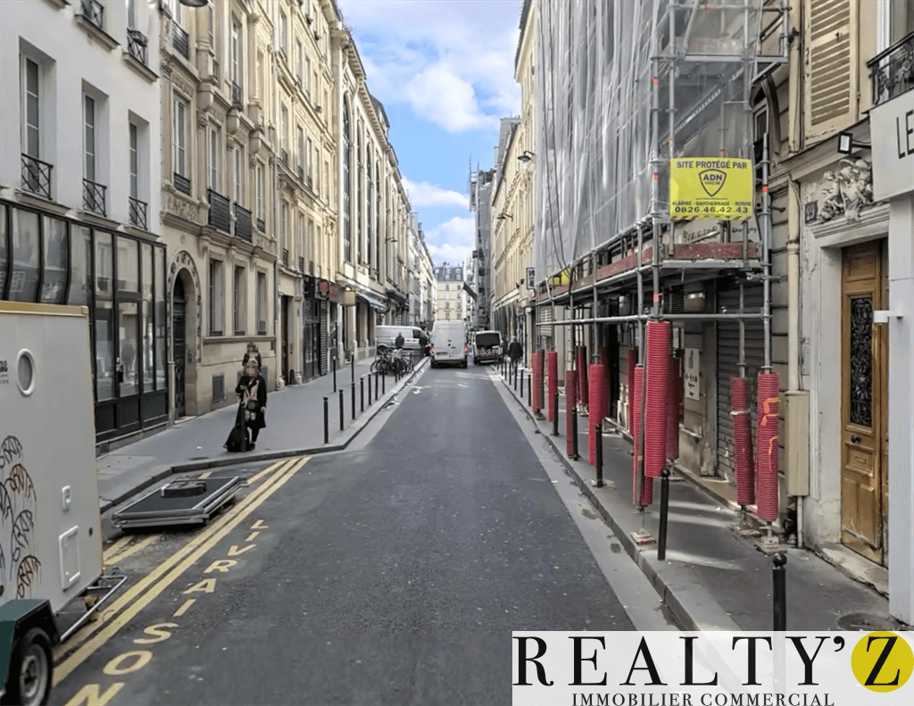 Local commercial · 48 m² · Location — photo 1