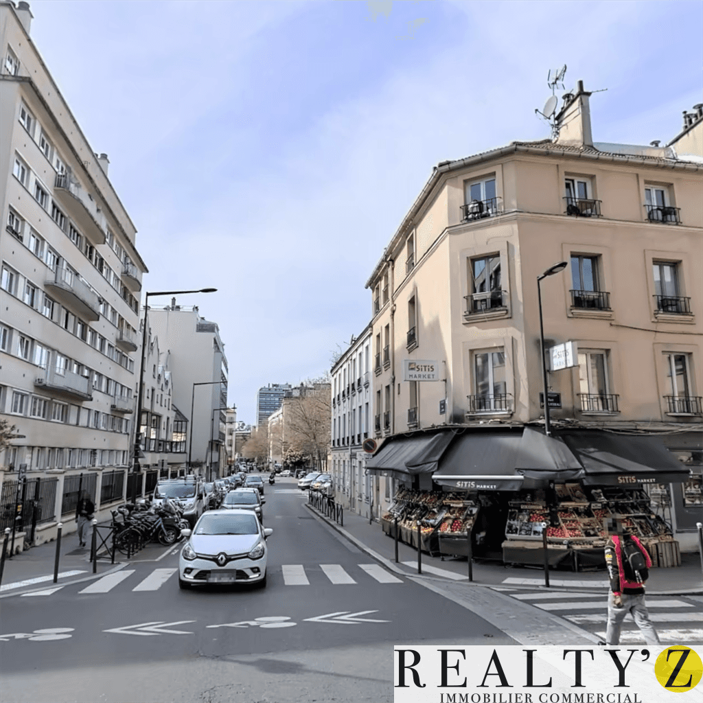 Local commercial · 2230 m² · Location — photo 1