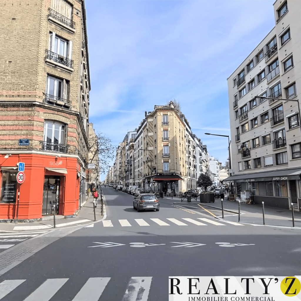 Local commercial · 2230 m² · Location — photo 1